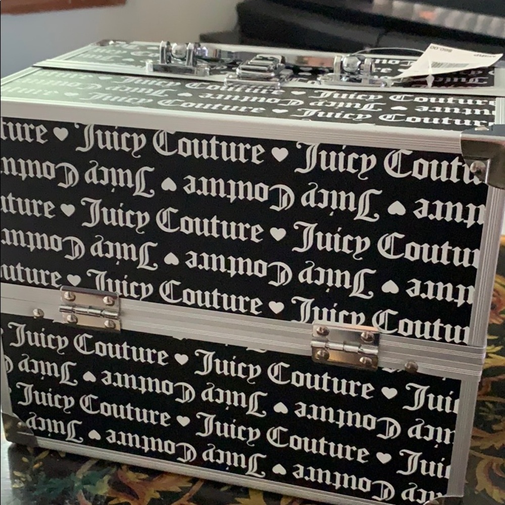 Juicy couture  brand new train case or cosmetic